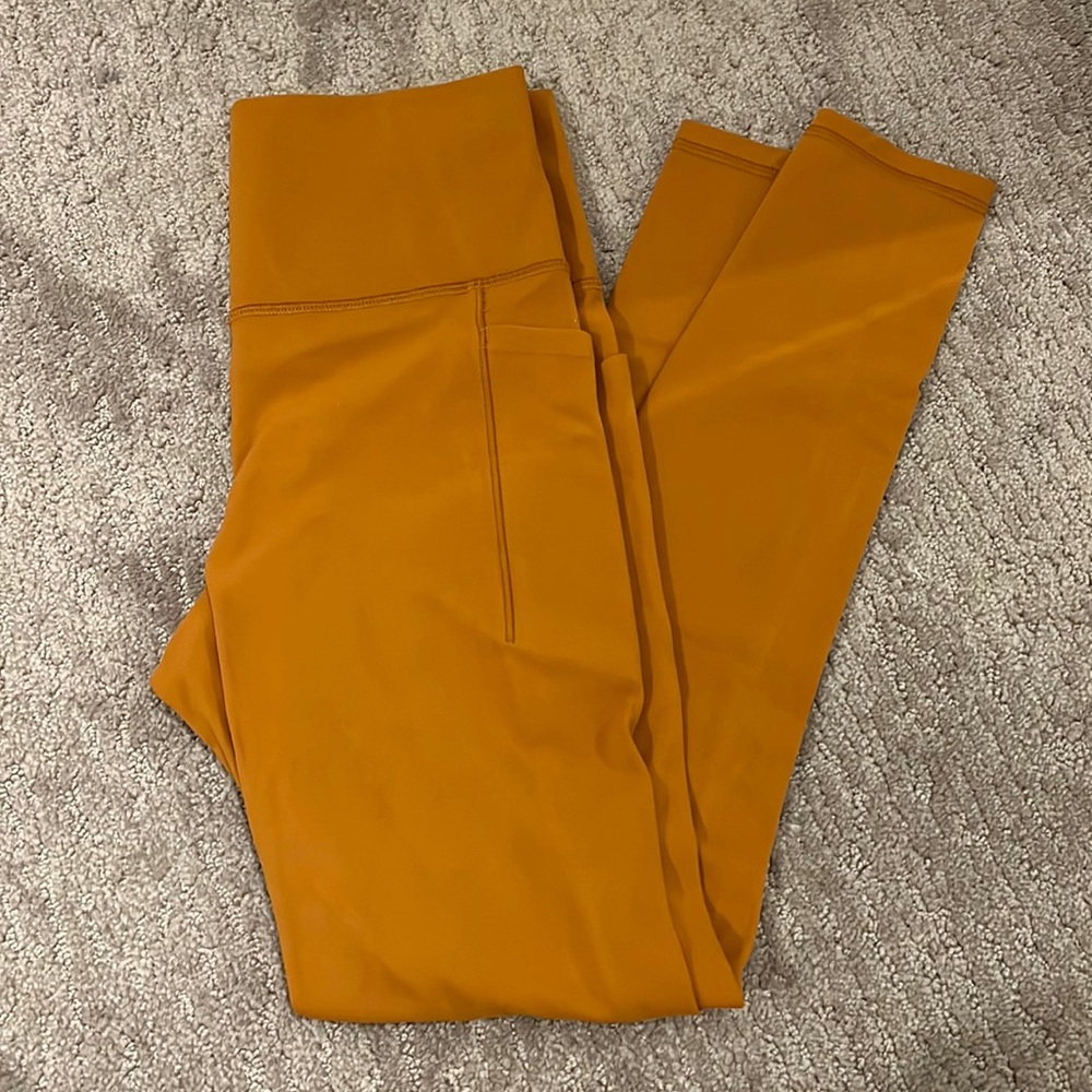 Athleta Salutation Stash Pocket II Legging